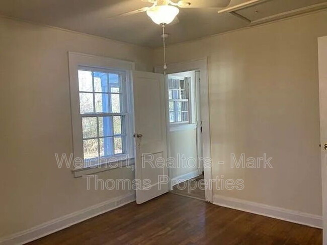 Building Photo - 3702 Turrentine St
