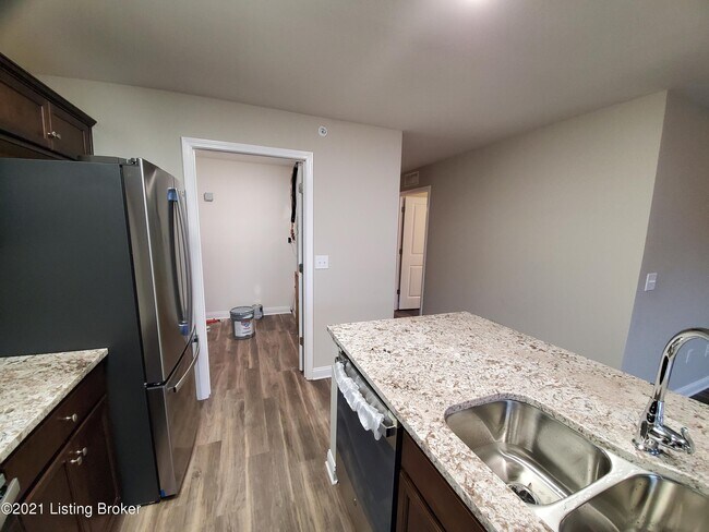 Building Photo - 3500 College Dr