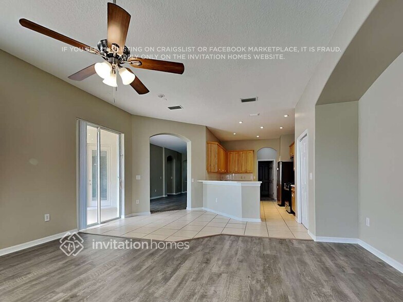 Building Photo - 1150 Helmsdale Dr