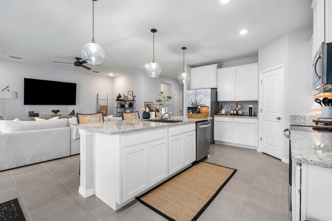 Building Photo - Immaculate 4-Bedroom, 2.5-Bath Home