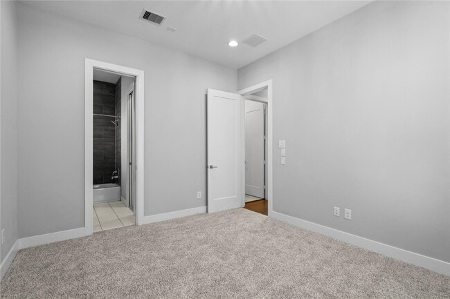 Building Photo - 8409 Hempstead Rd