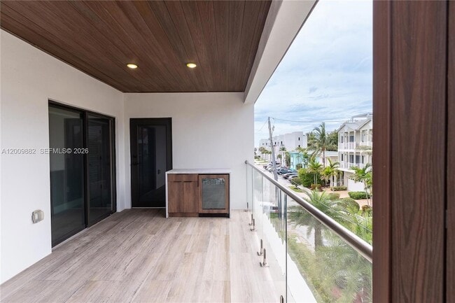 Building Photo - 5601 N Ocean Dr