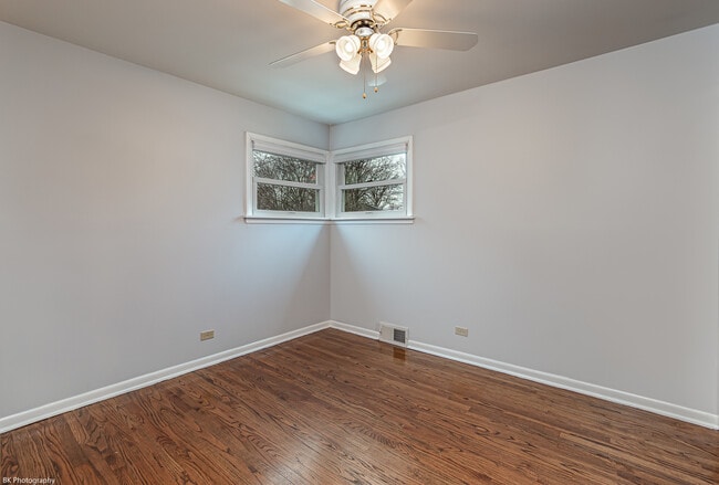 Building Photo - 6645 Riverside Dr