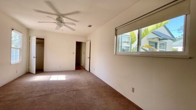 Building Photo - Single-Level 2-Bedroom 2-Bath House + Garage w/ Air Conditioning