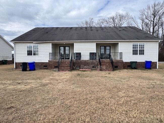 Building Photo - 5170 Deveron St