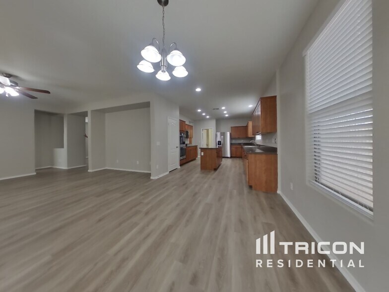 Building Photo - 25727 N Desert Mesa Dr