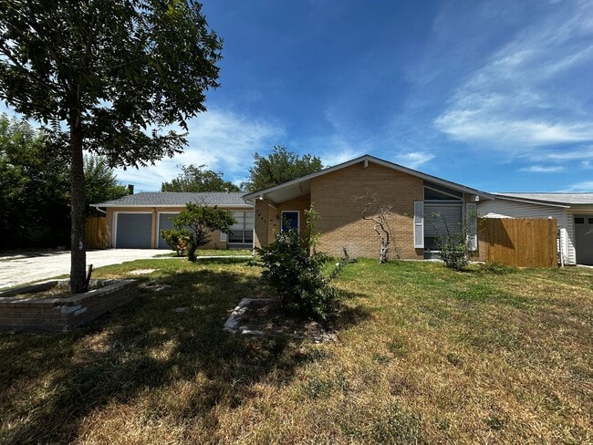 Primary Photo - 7447 Fieldgate Dr