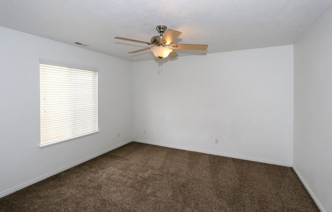 Building Photo - 10505 Sage Flats Way