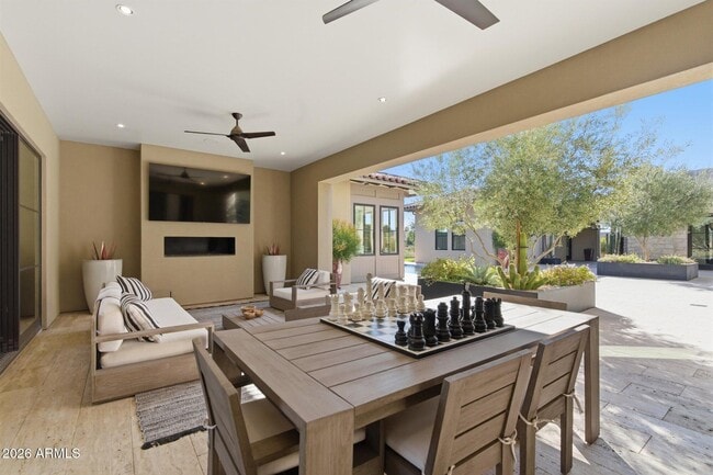 Building Photo - 8900 E Sands Dr