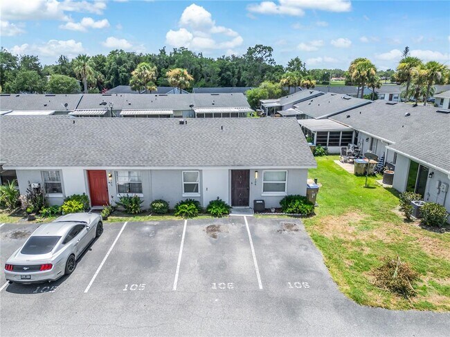 Building Photo - 106 Lake Villa Way