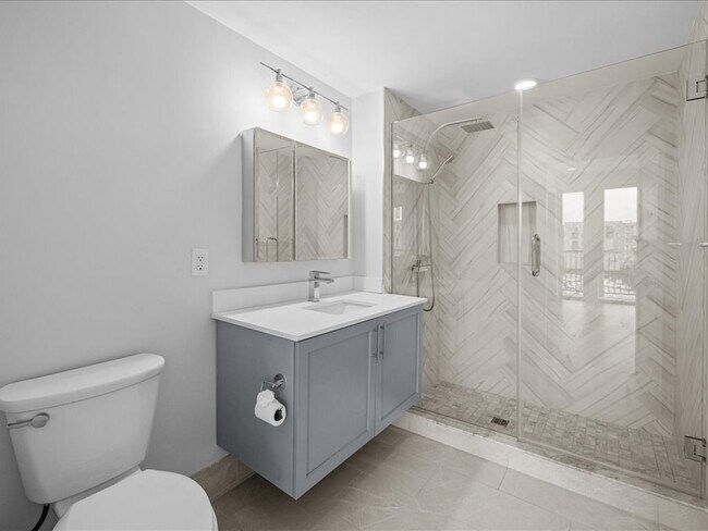 Building Photo - 50 Hichborn St