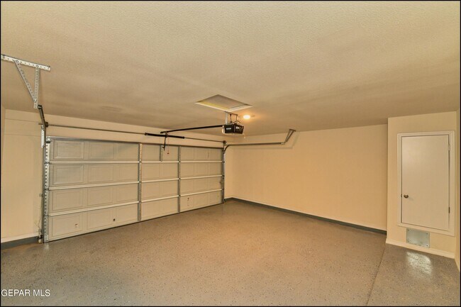 Building Photo - 952 Orangetip Dr