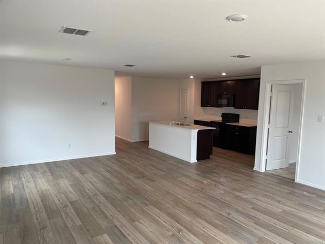 Building Photo - 403 Moray Dr