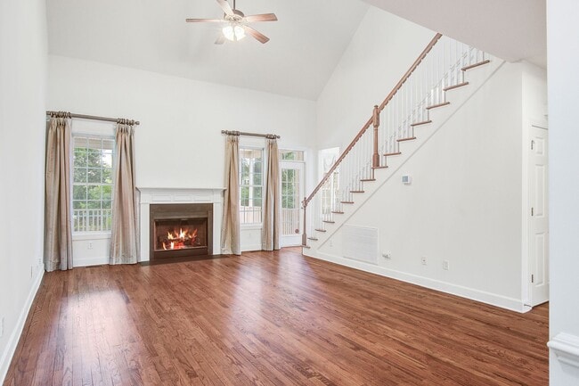 Building Photo - Beautiful 4 Bedroom in Hamlin Plantation -...