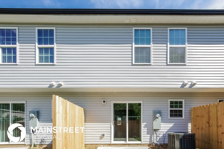 Building Photo - 510 Rogers Lake Rd E