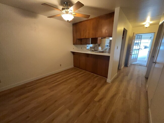 Building Photo - 605 Radcliffe Dr