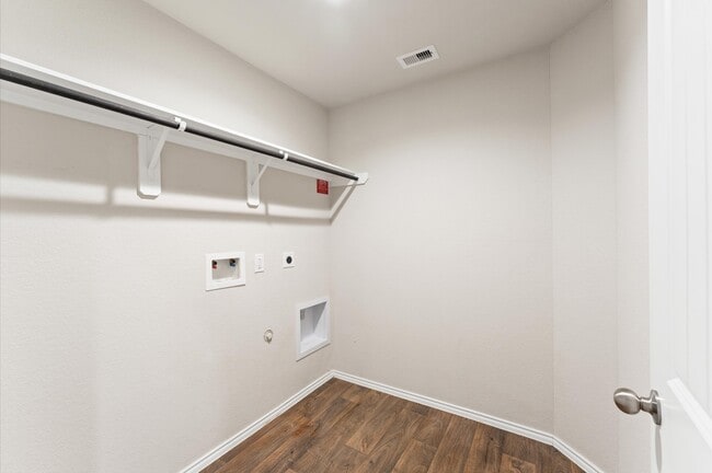 Building Photo - 919 Bright Lotus Ln