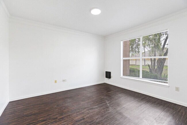 Building Photo - 17906 Villa Creek Dr
