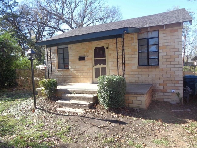 Building Photo - 2514 Johnson St