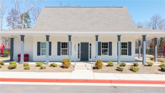 Building Photo - 5337 Burrus Ln