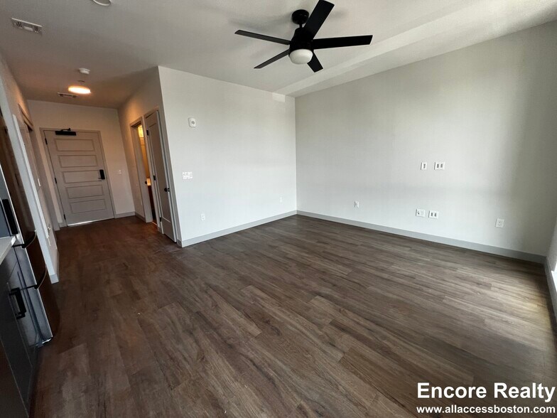 Building Photo - 80 Rugg Rd