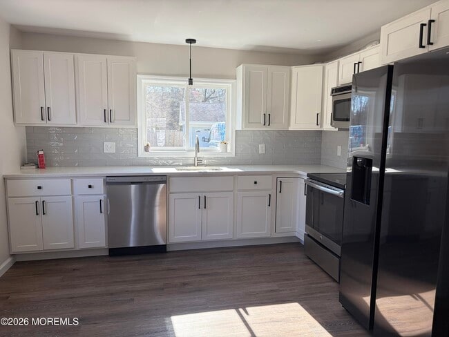 Building Photo - 633 Hulses Corner Rd