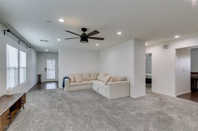 Building Photo - 6341 W Haleh Ave