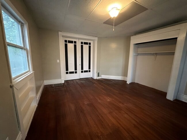 Building Photo - 4942 Madison Ave