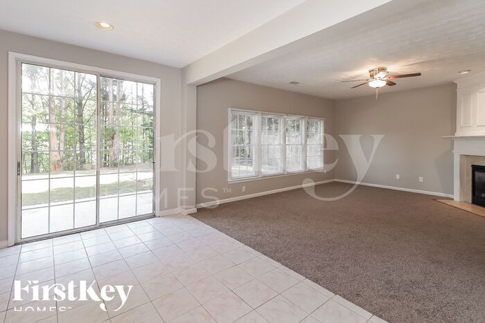 Building Photo - 3480 Northfield Way