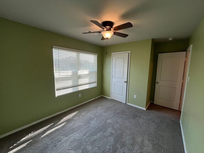Building Photo - 103 JO Pk Ln