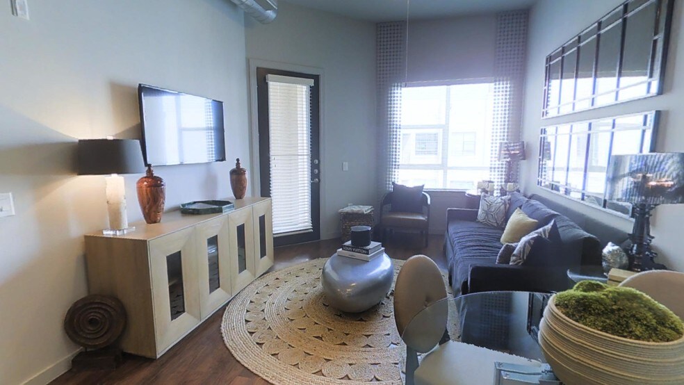 1BR, 1BA - Millennium Six Pines