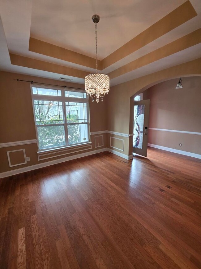 Building Photo - 9 Haven Point