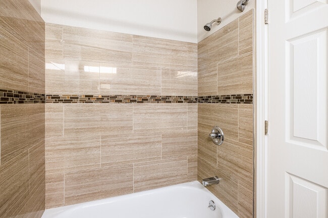 Building Photo - Orchard Hill