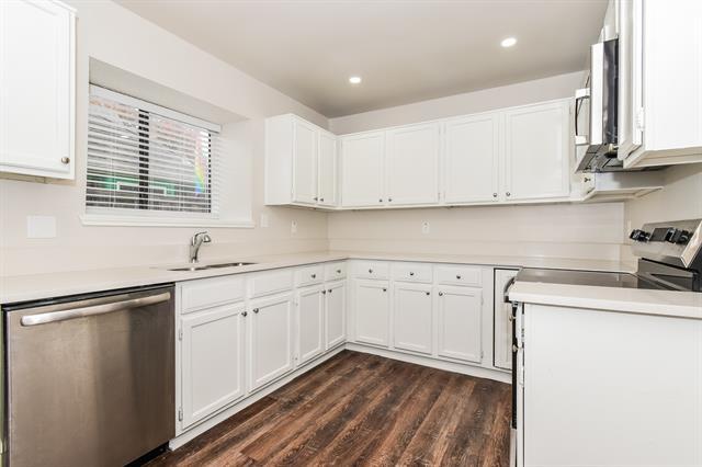 Building Photo - 3613 Dorchester Dr