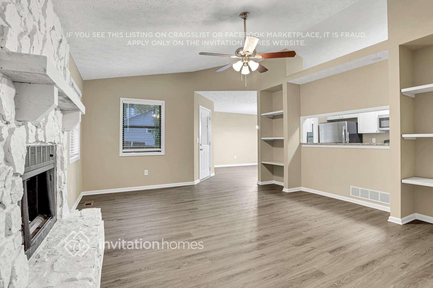Building Photo - 4040 Maxanne Dr NW