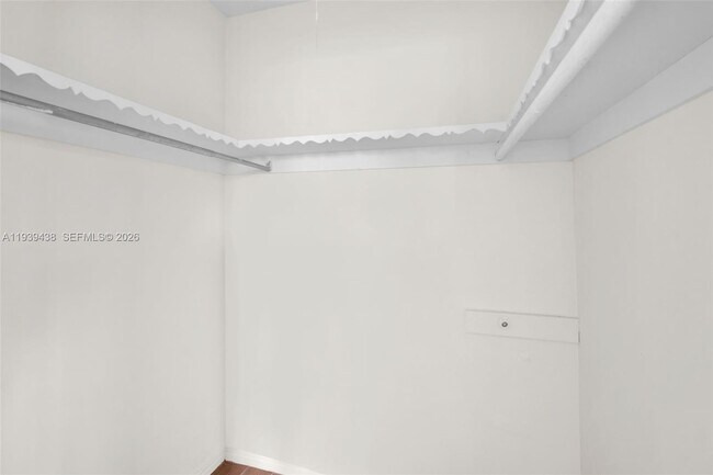 Building Photo - 5133 NE 18th Terrace