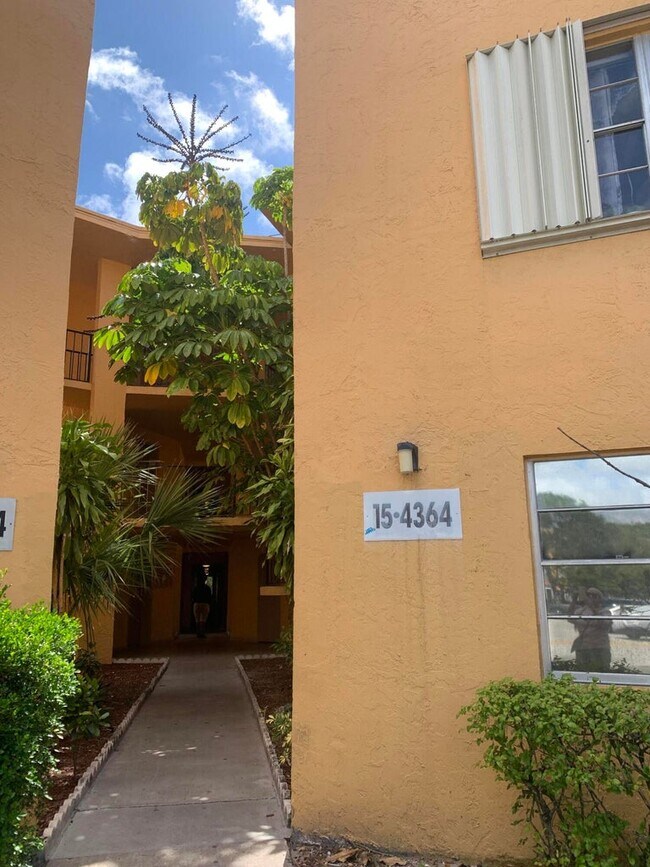 Building Photo - 4364 NW 9th Ave