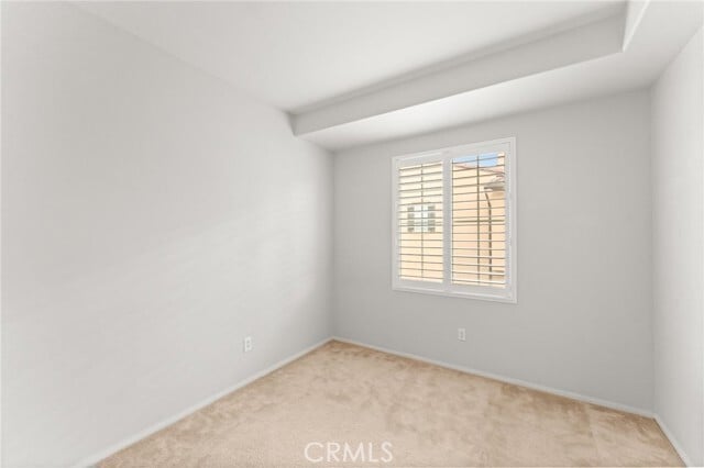 Building Photo - 64 Full Moon