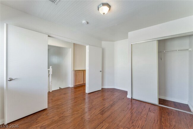 Building Photo - 3467 Blue Heather Dr