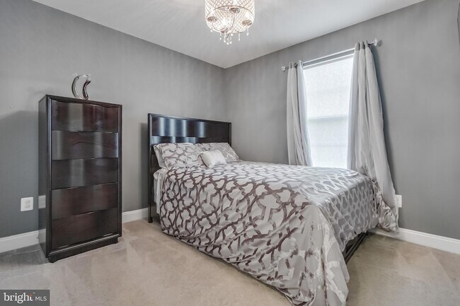 Building Photo - 11411 Tolkien Ave