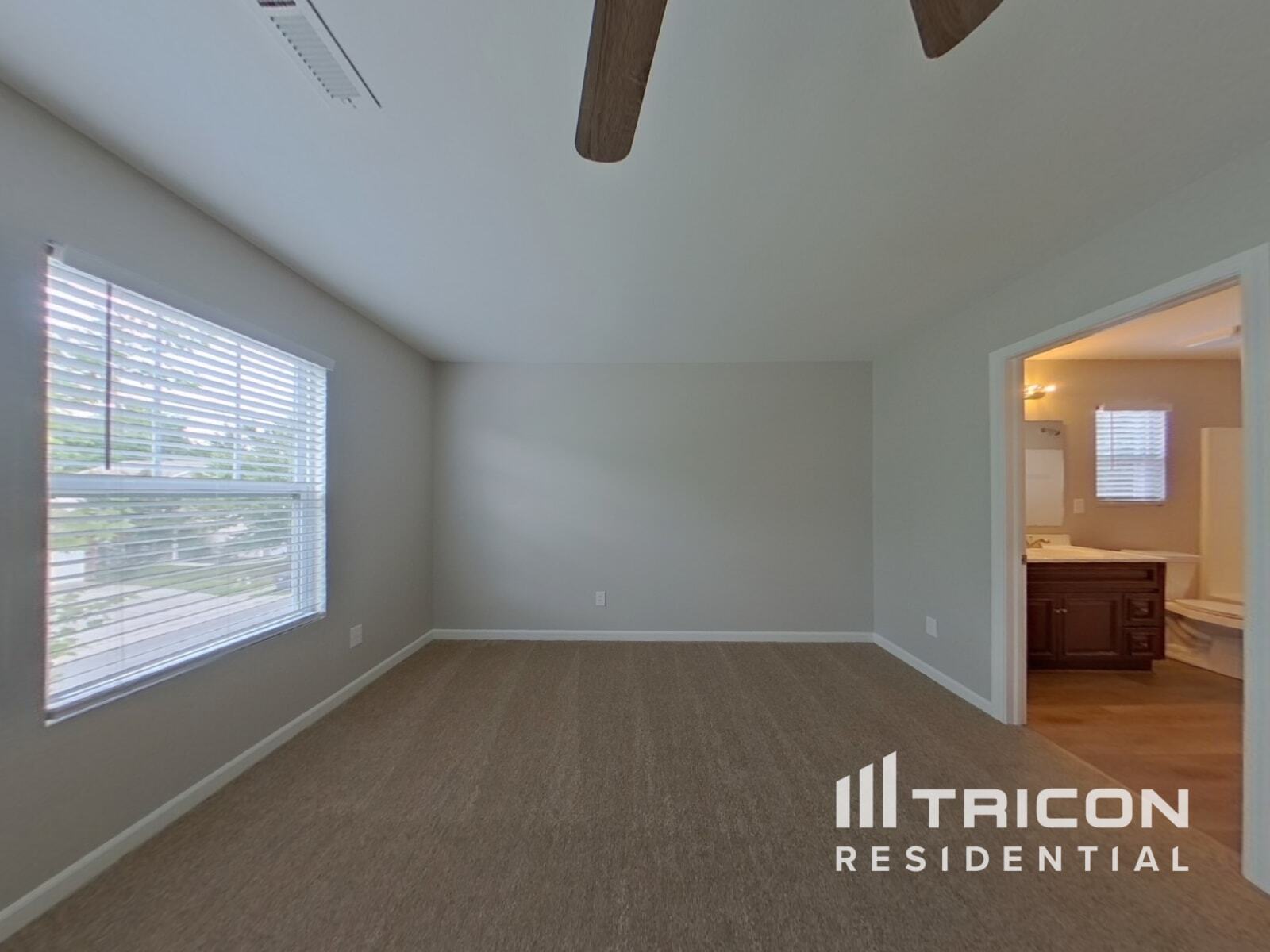 Building Photo - 15619 Lakepoint Forest Dr