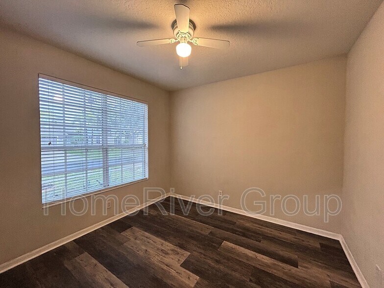 Building Photo - 5221 Clover Mist Dr