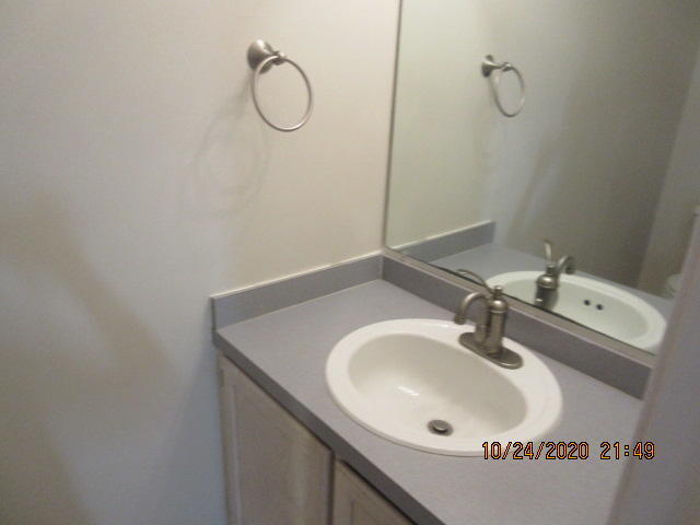 Building Photo - 1833 Whispering Oaks Ln