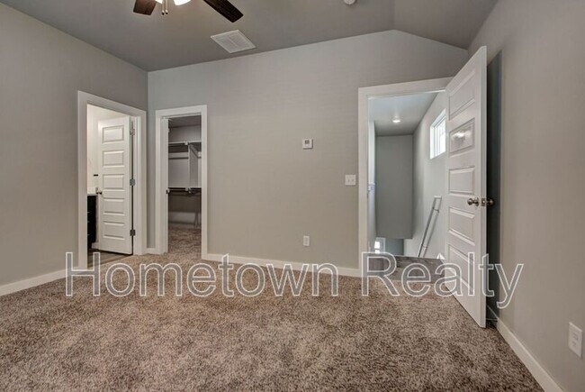 Building Photo - 8923 NW 109th Terrace