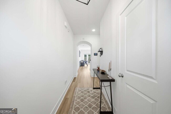 Building Photo - 2360 Rex Dr