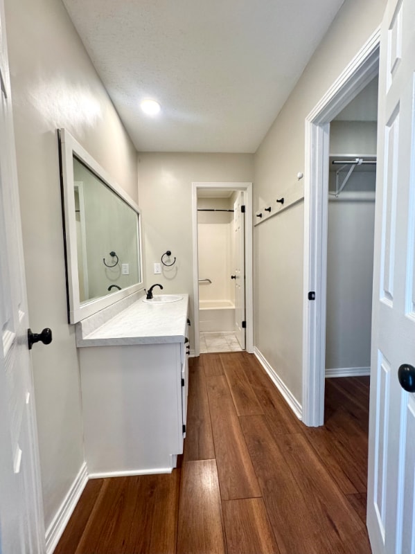 Building Photo - 3301 John Hancock Rd