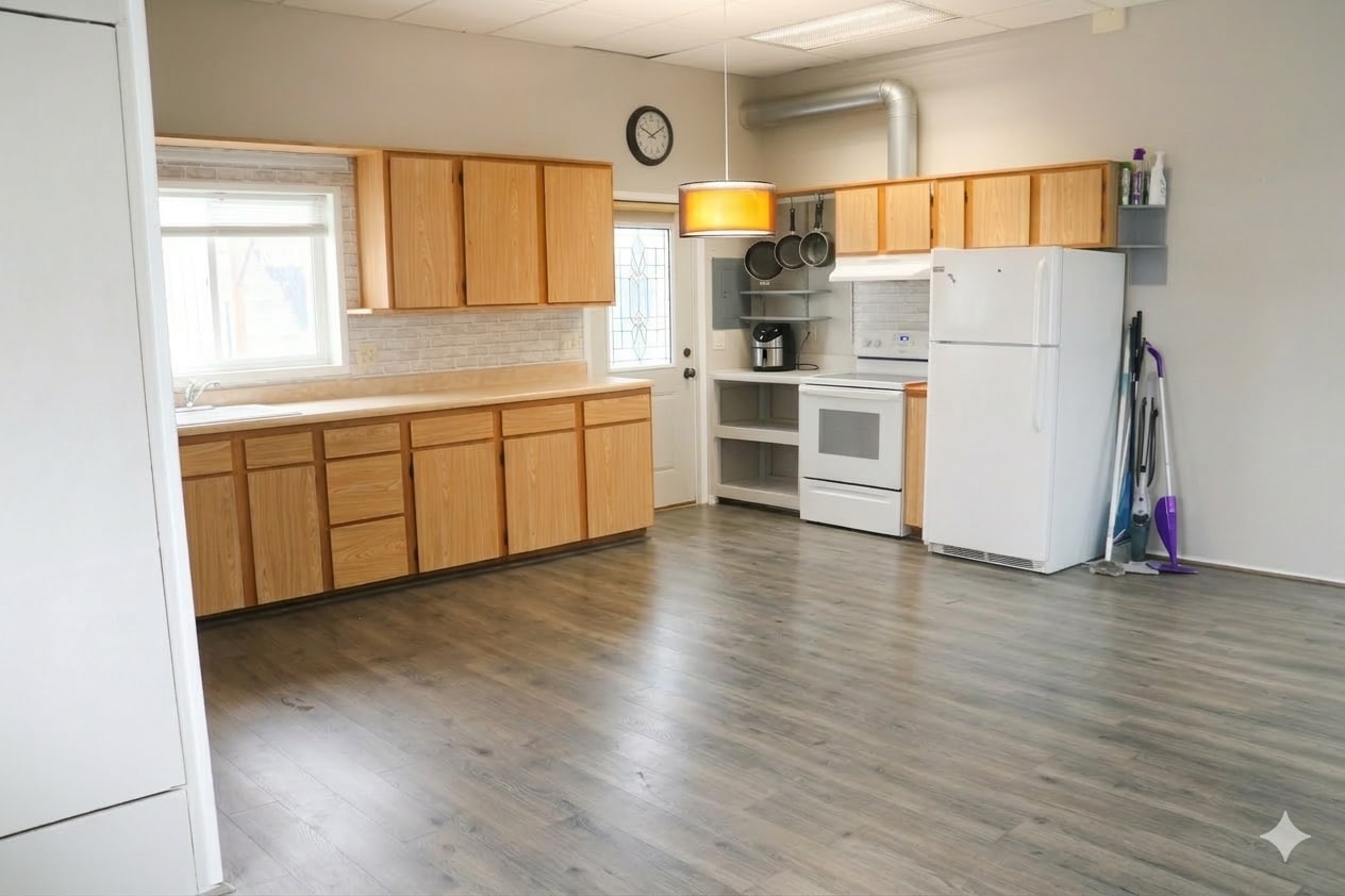 Kitchen - 318 107th St SW