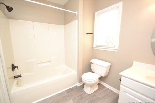 Building Photo - 804 Curtiss Dr