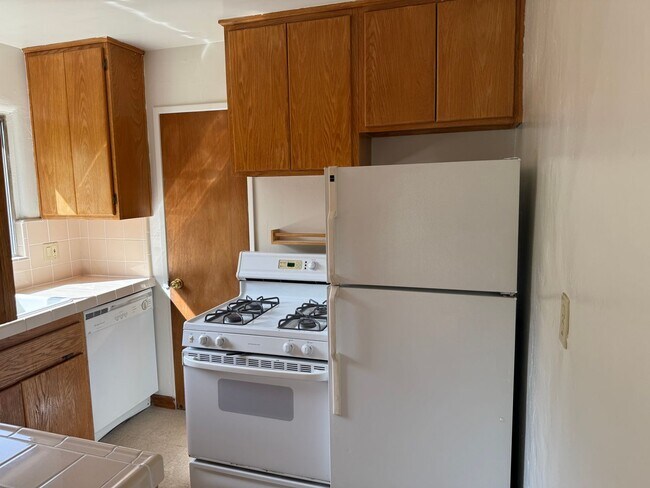 Building Photo - 2564 Corralitas Dr