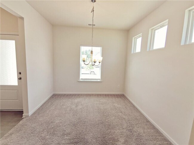 Building Photo - 116 Marion Dr